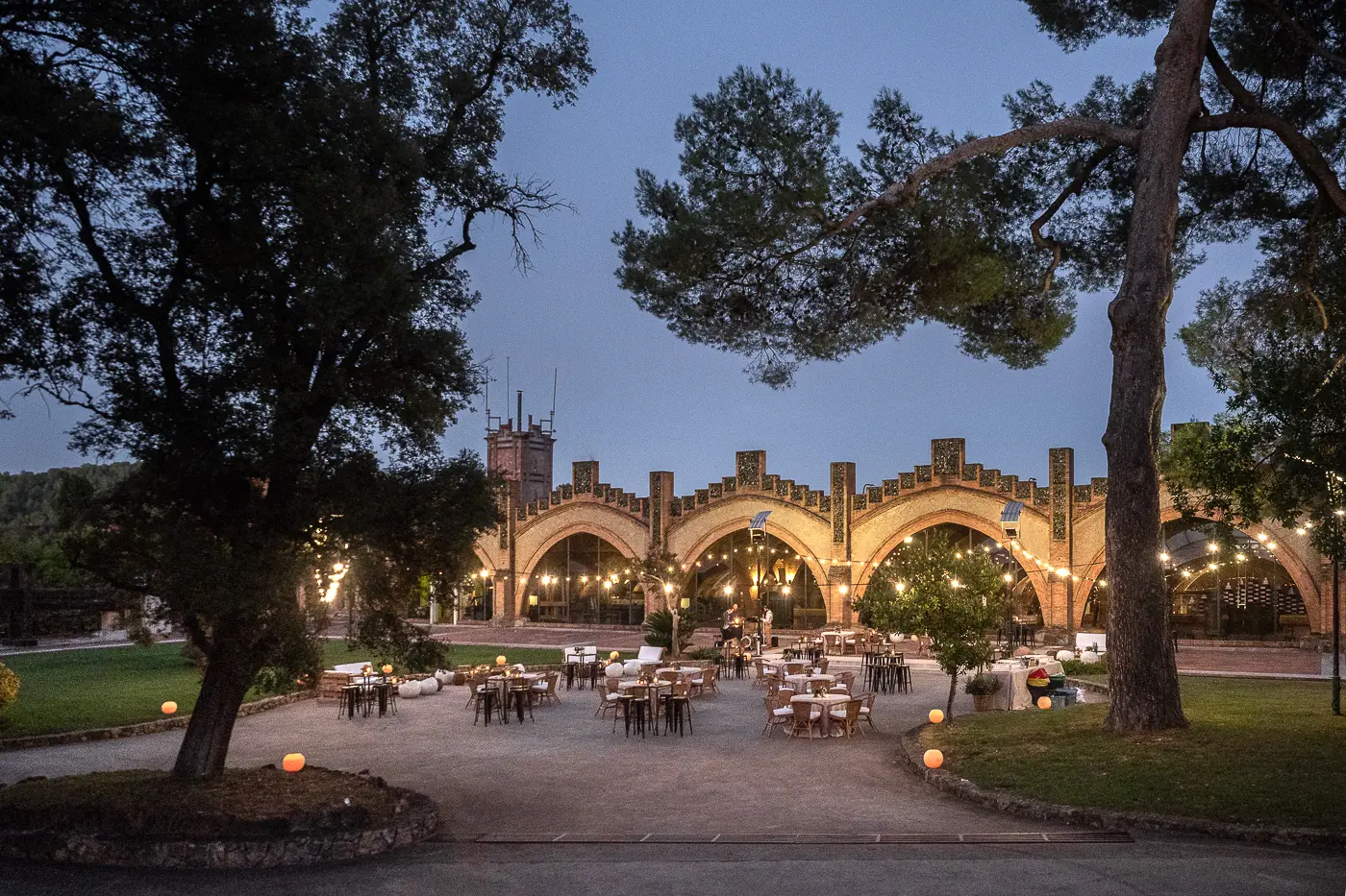 Caves Codorniu, a 30 min de Sitges